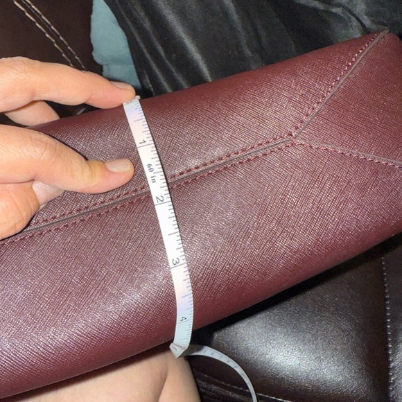 Tory Burch Tote - Picture 4 of 13